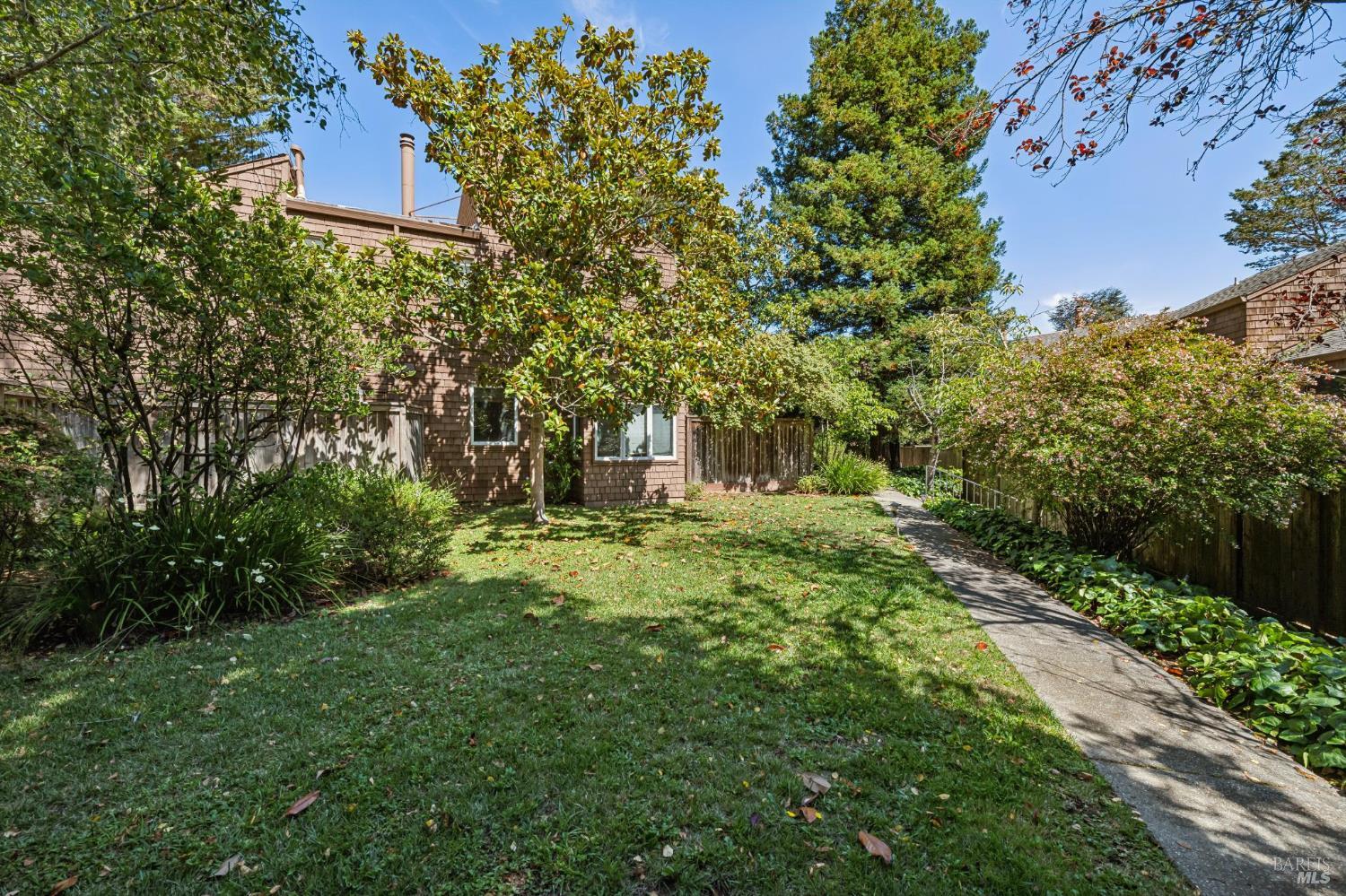 315 Springside Way