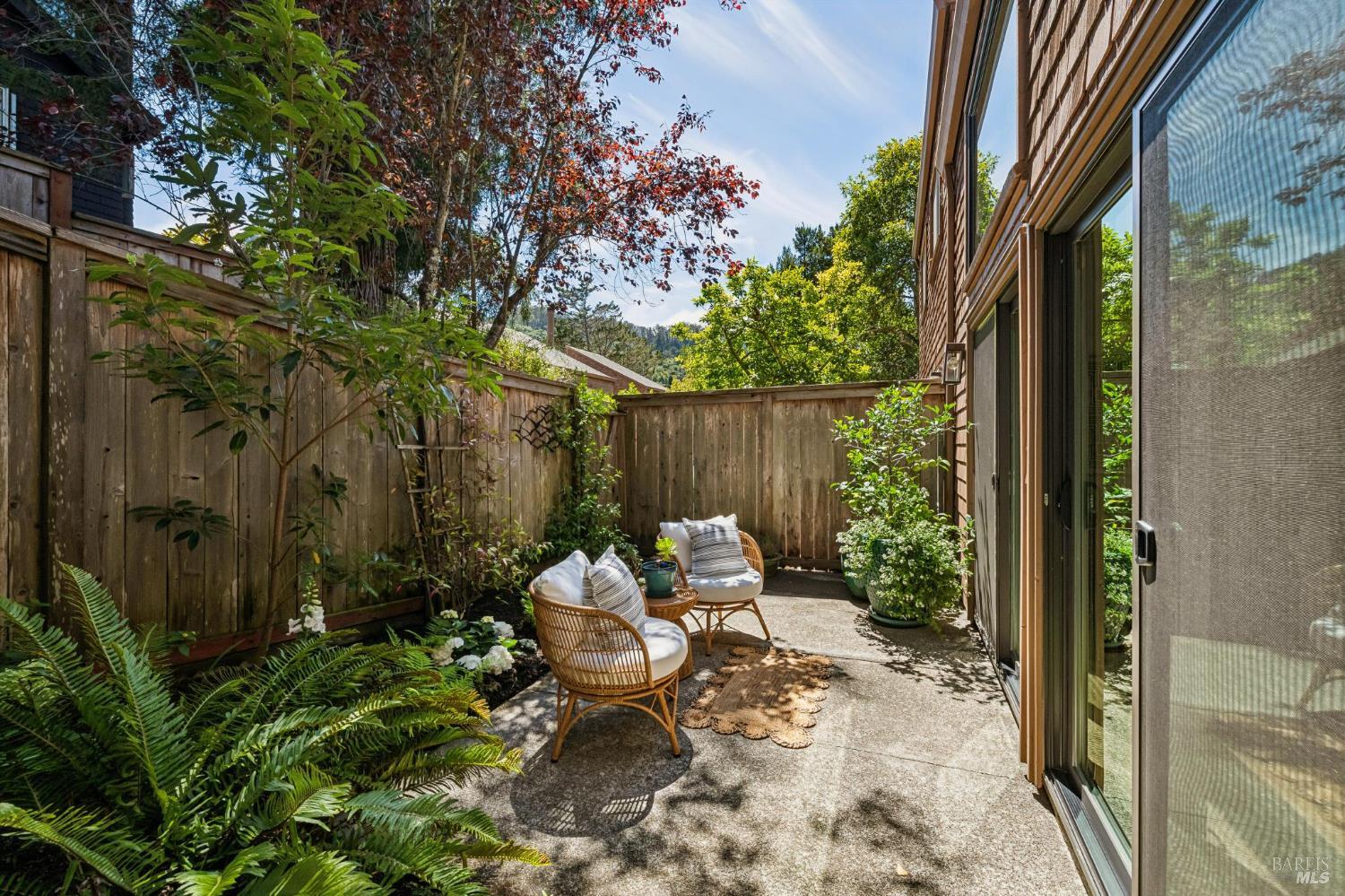 315 Springside Way