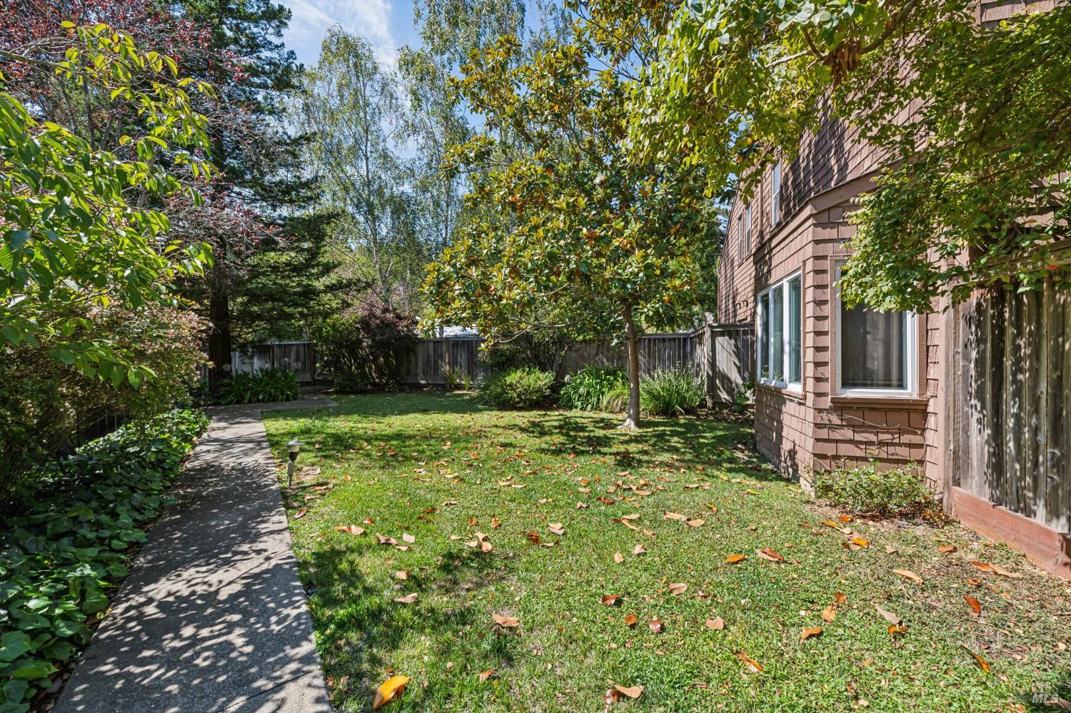 315 Springside Way