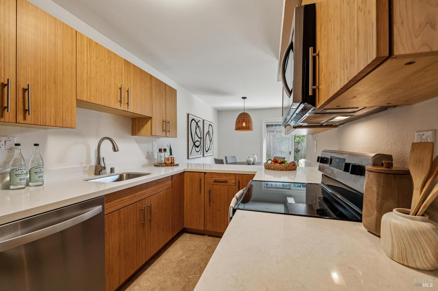315 Springside Way