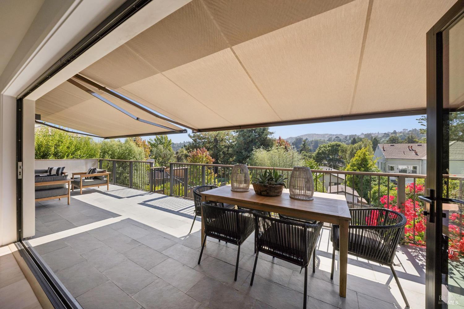 39 Alvarado Avenue