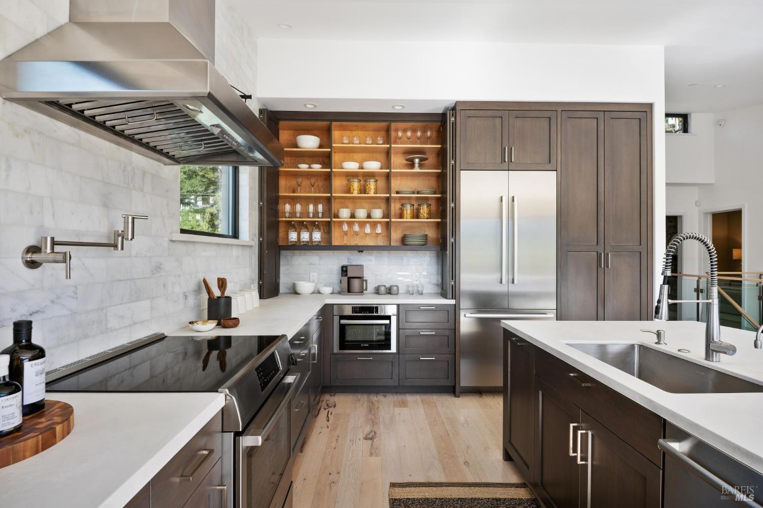 39 Alvarado Avenue