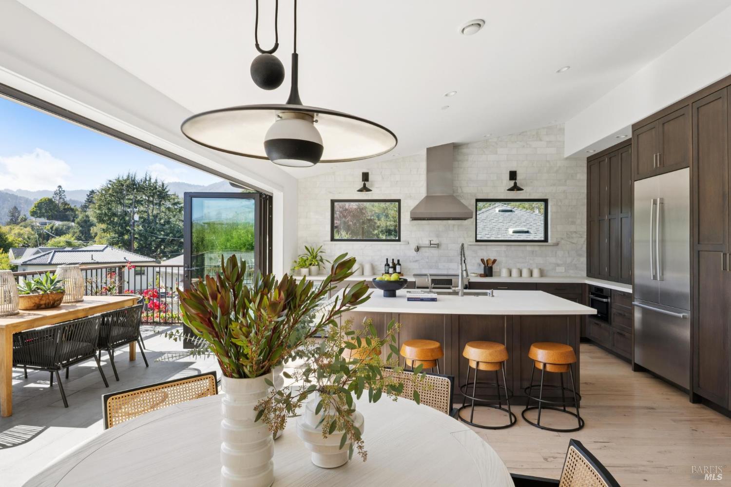 39 Alvarado Avenue