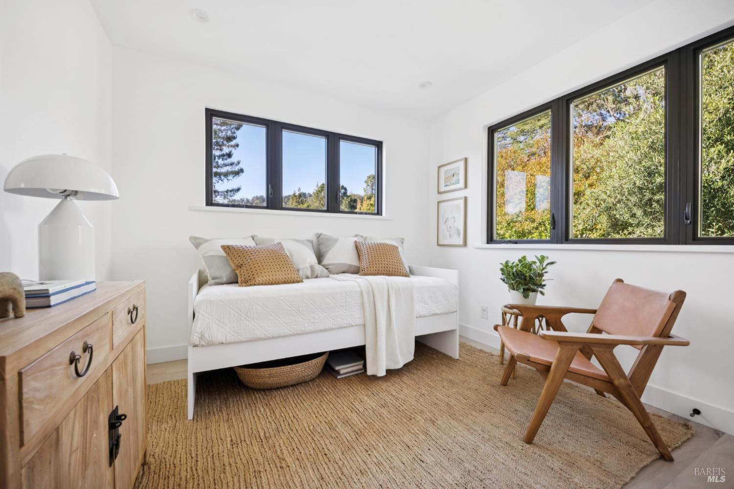 39 Alvarado Avenue