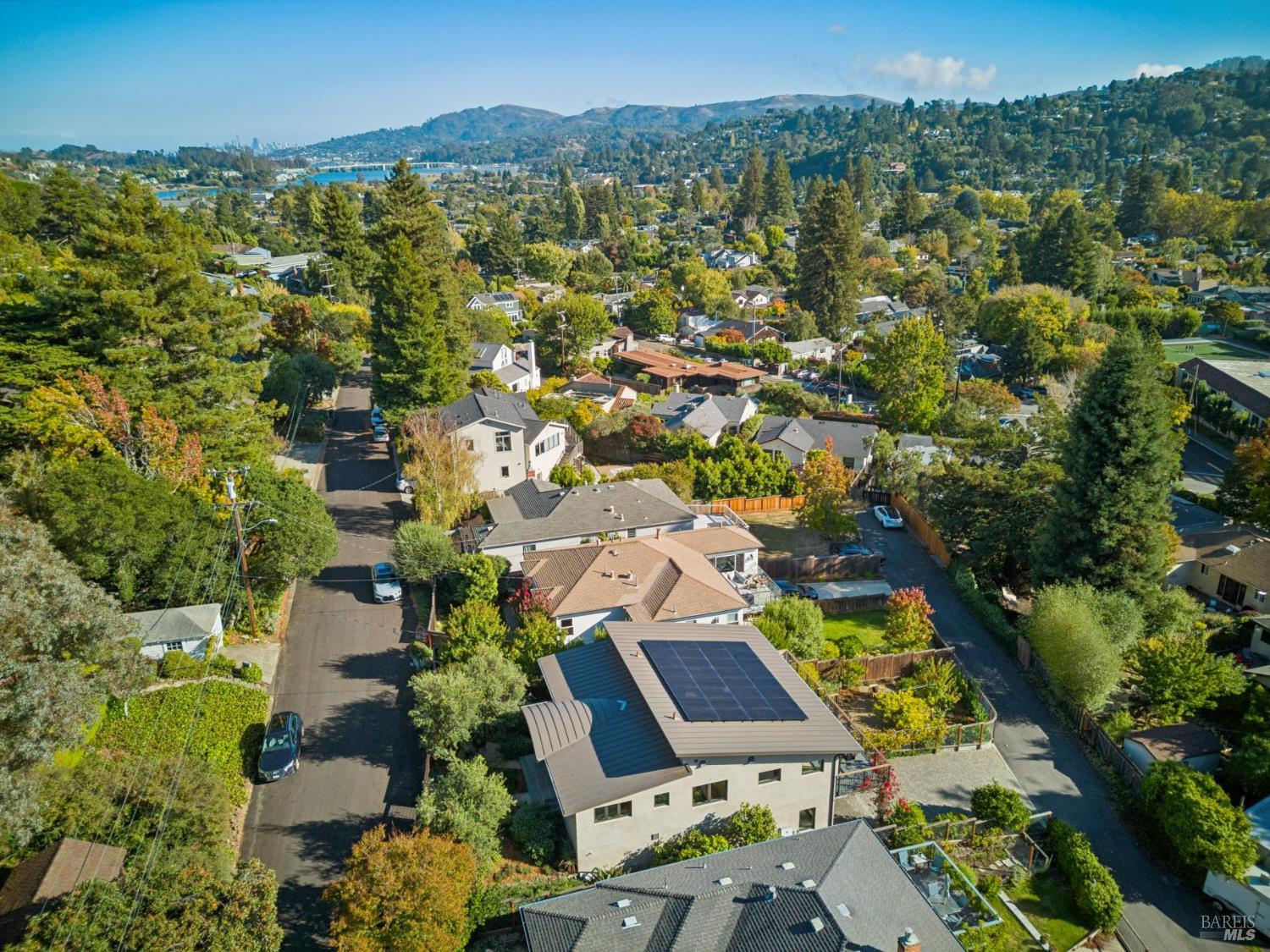 39 Alvarado Avenue