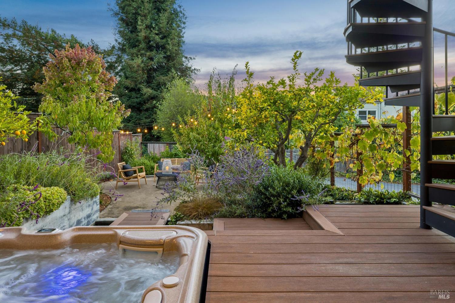 39 Alvarado Avenue