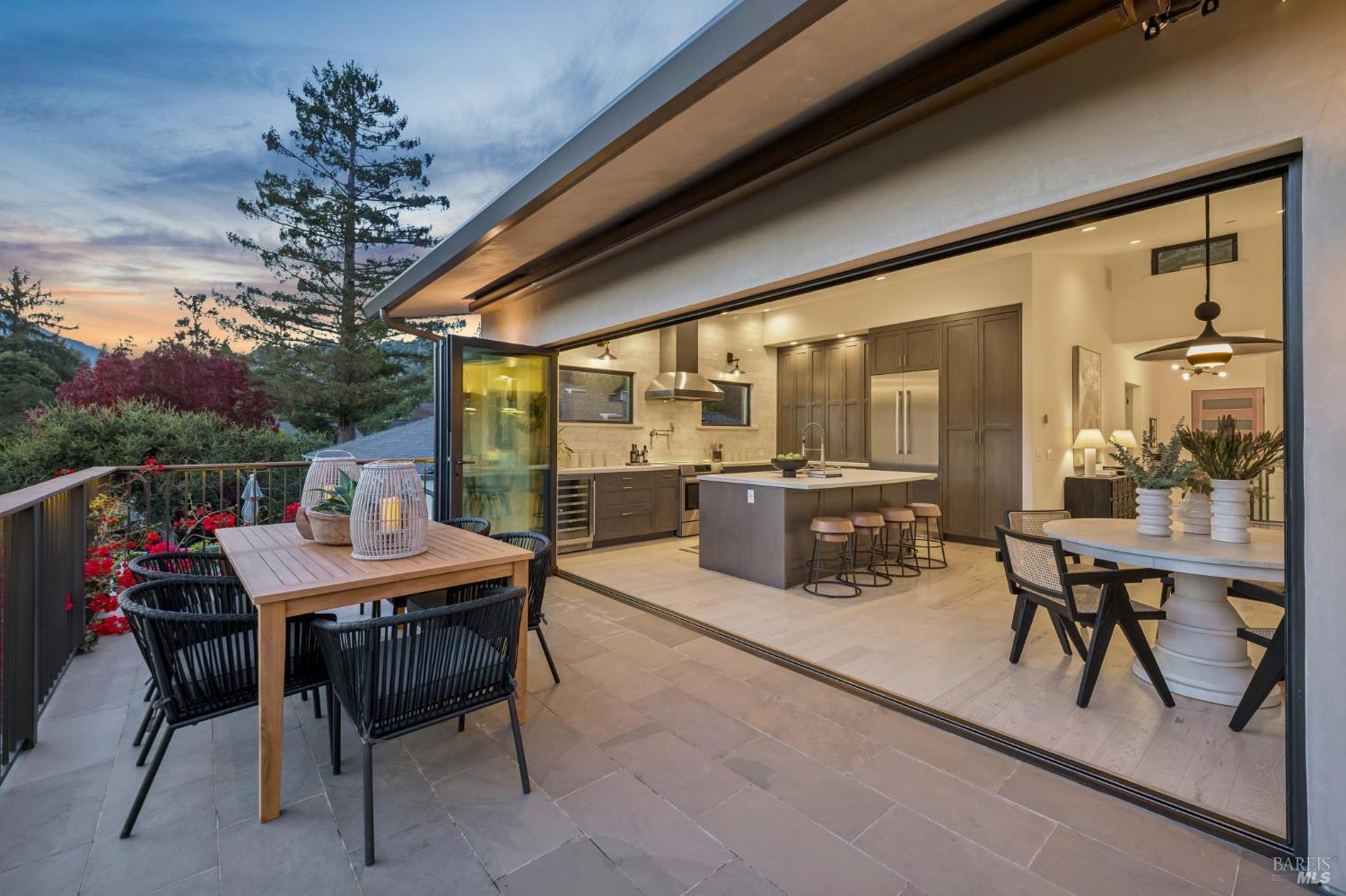 39 Alvarado Avenue