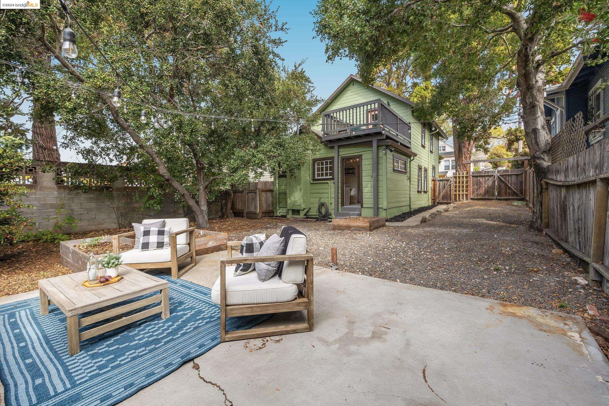 3419 Suter St.