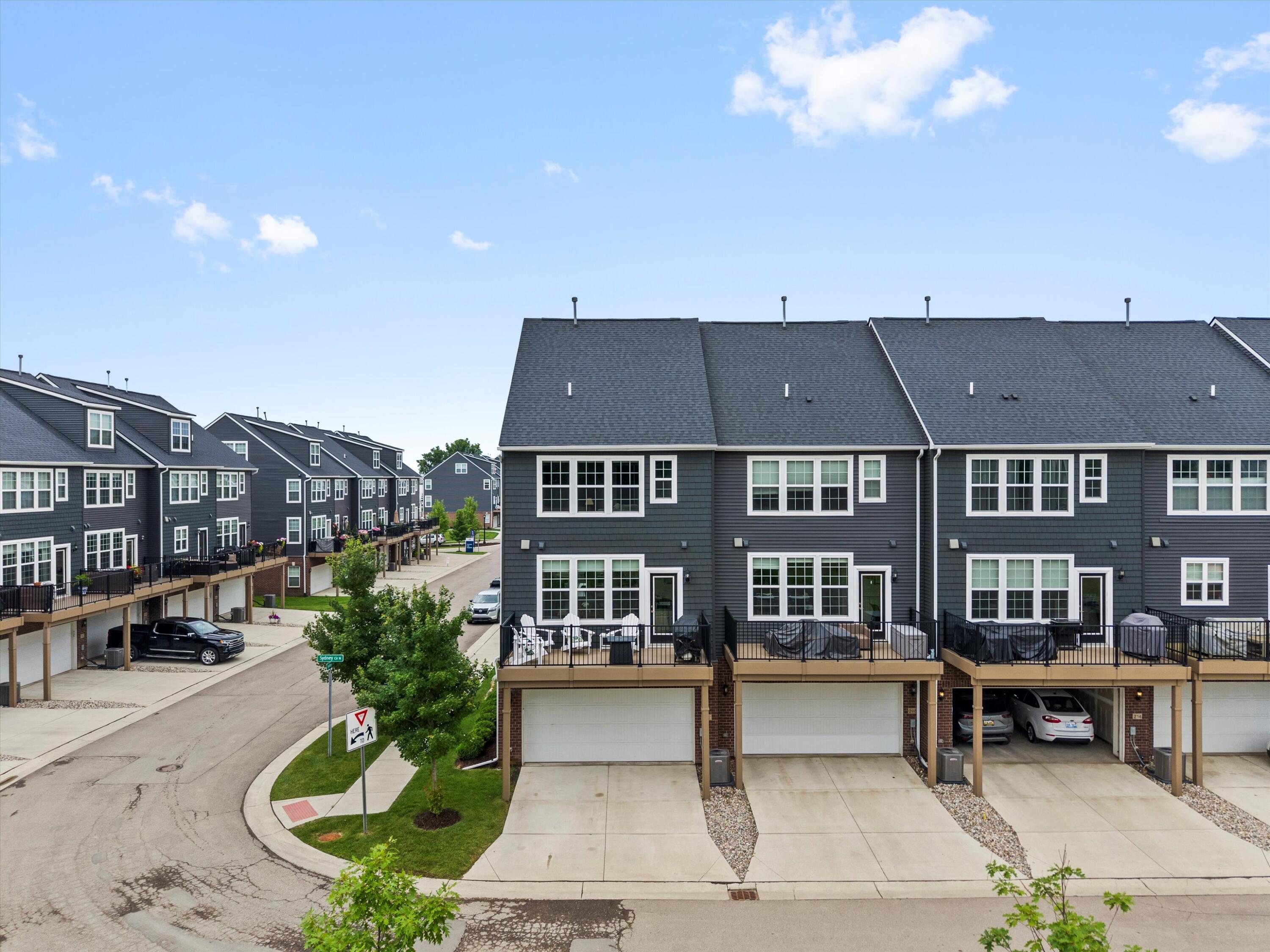 202 N Sydney Court