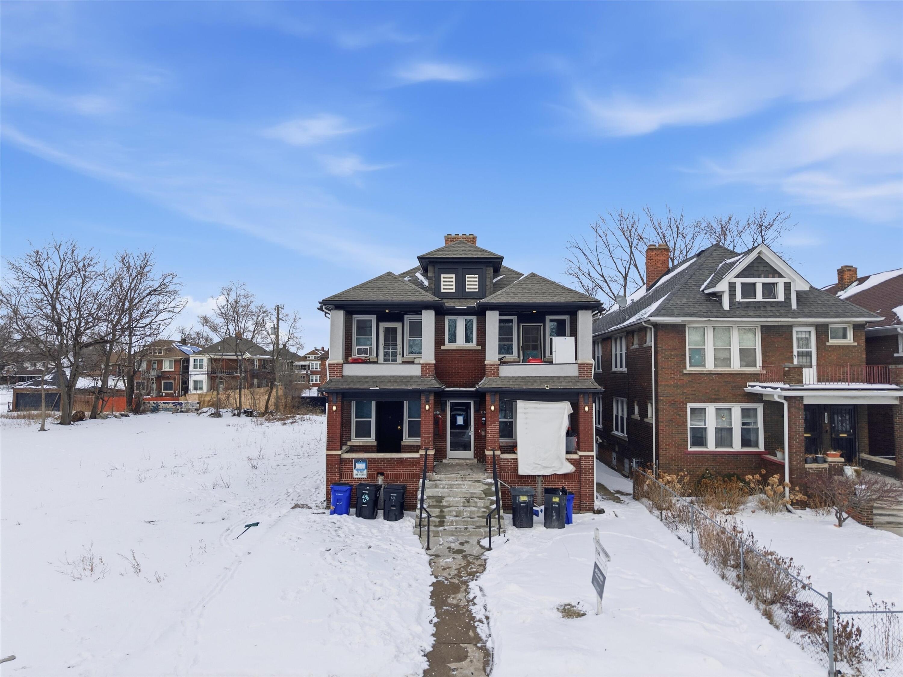 1094 Waterman Street