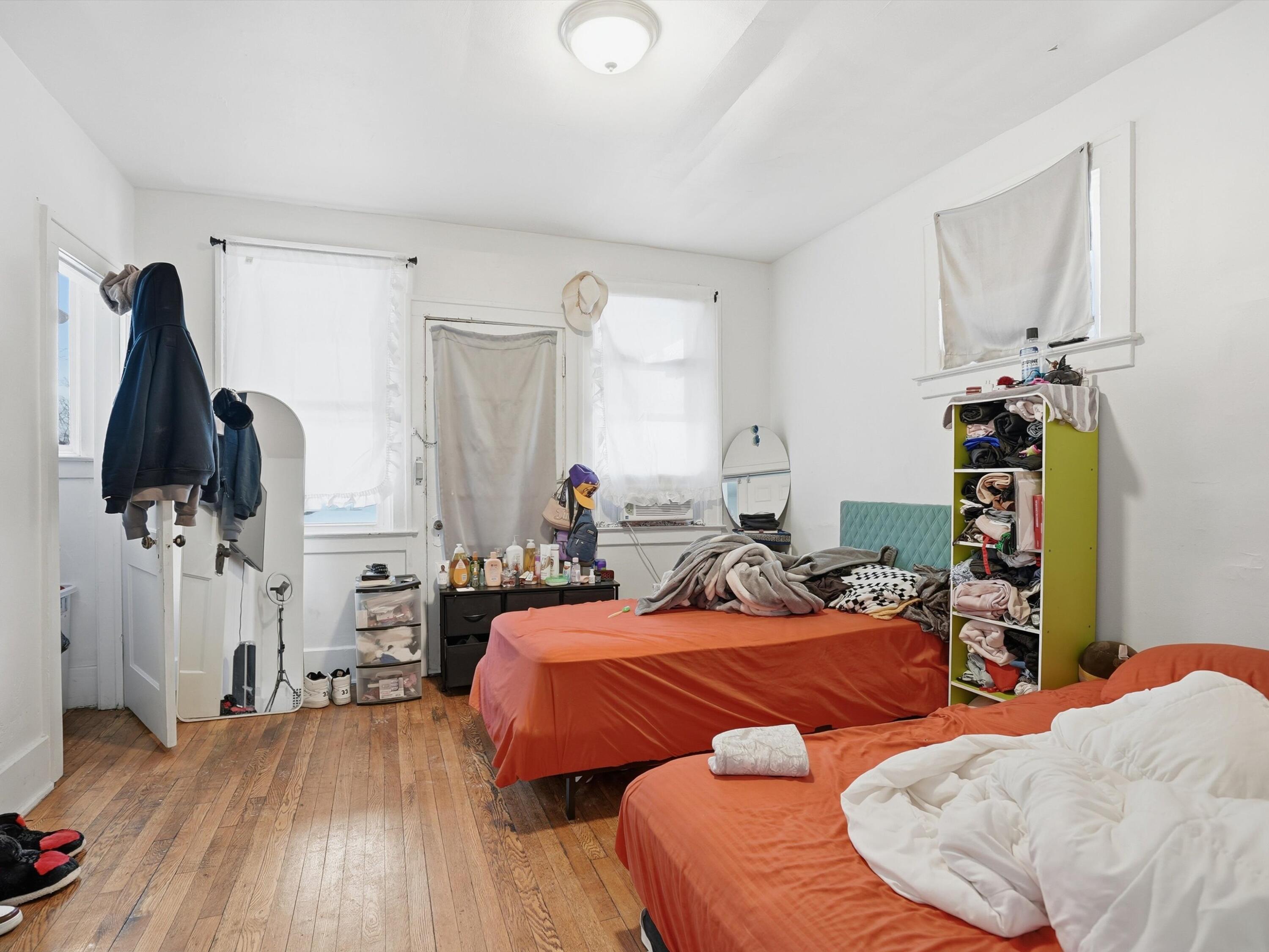 1094 Waterman Street