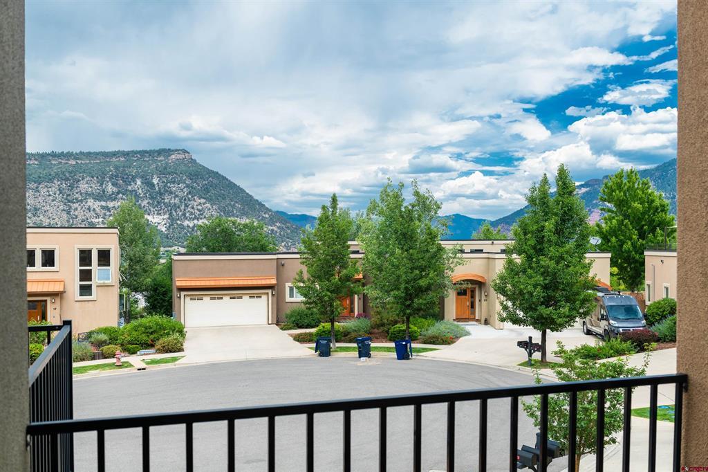20 Sage Hill Court