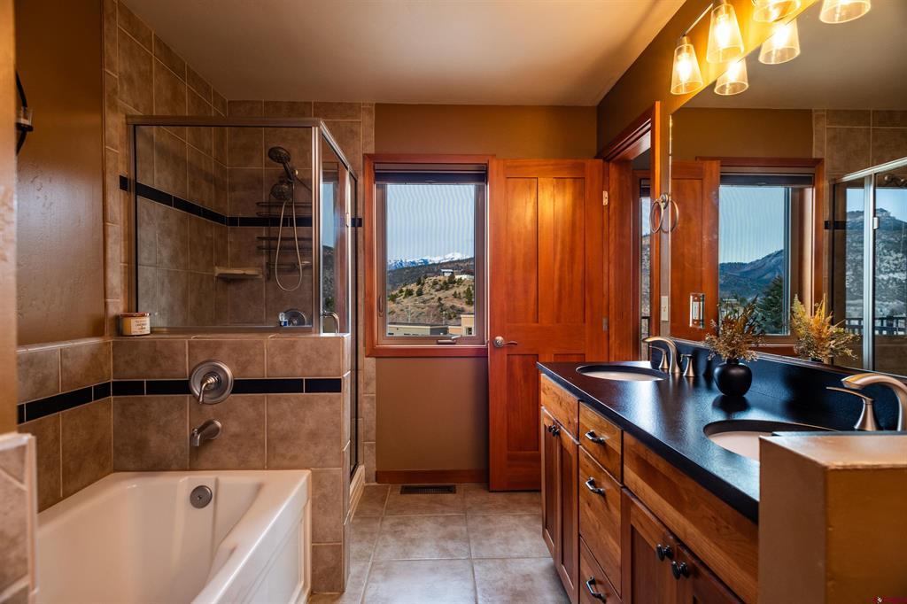 24 Sage Hill Ct