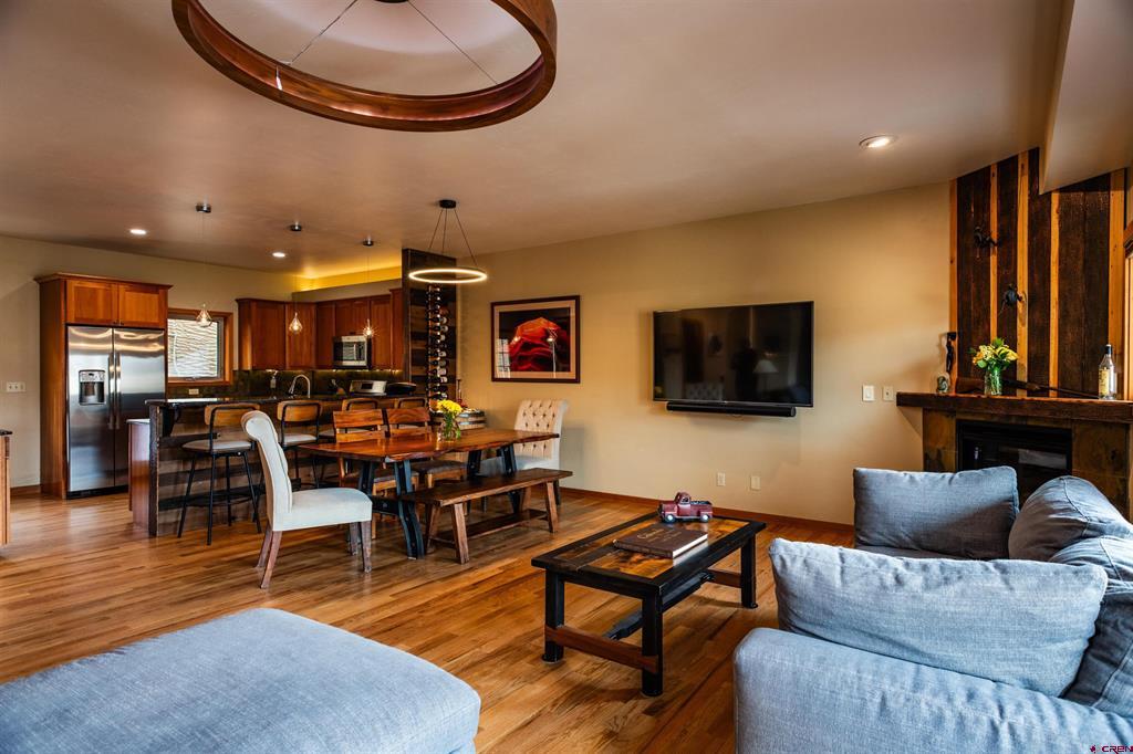 24 Sage Hill Ct