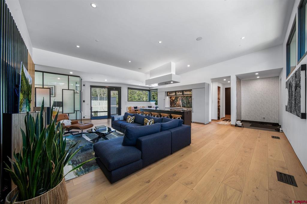 113 Wild Iris Avenue