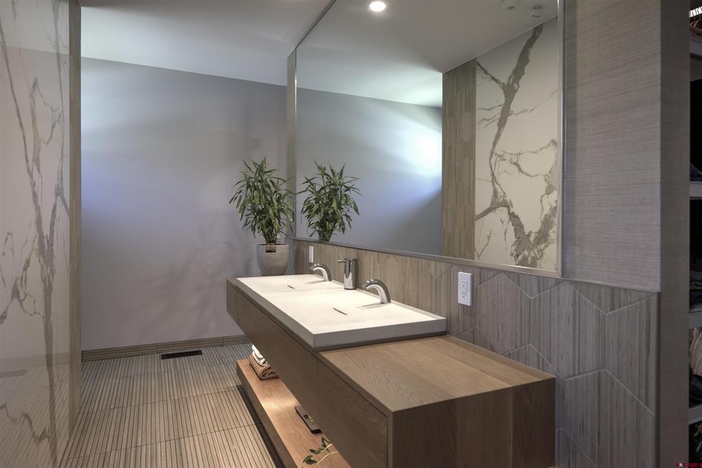 113 Wild Iris Avenue