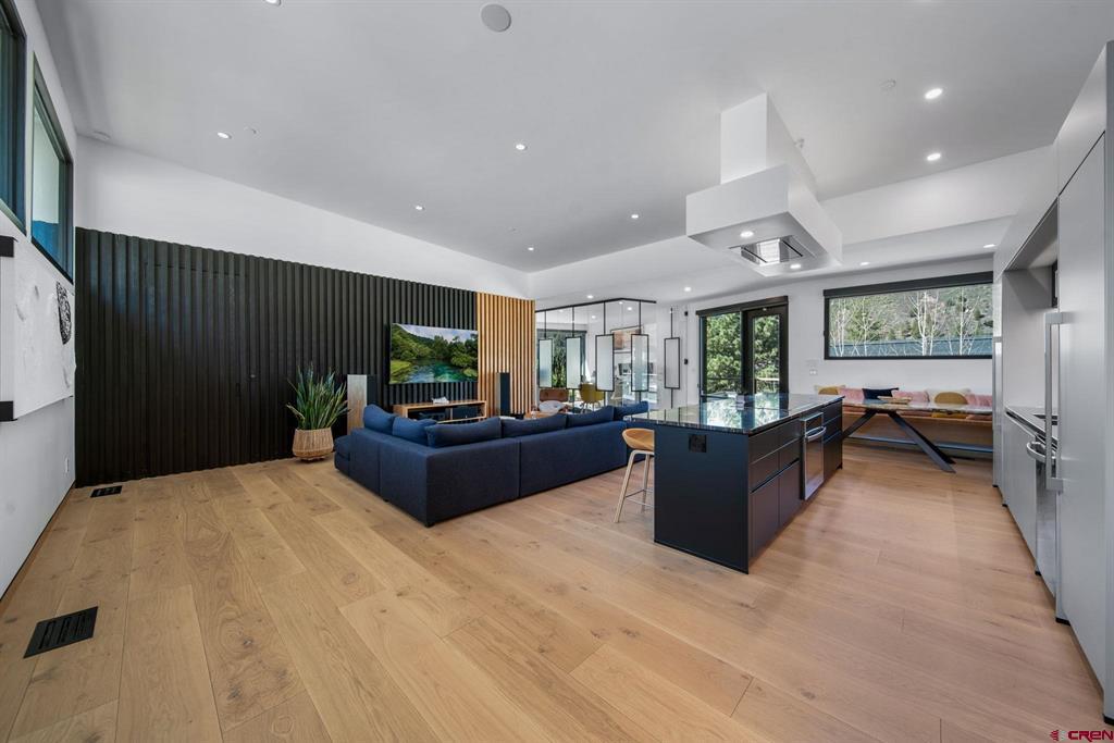 113 Wild Iris Avenue