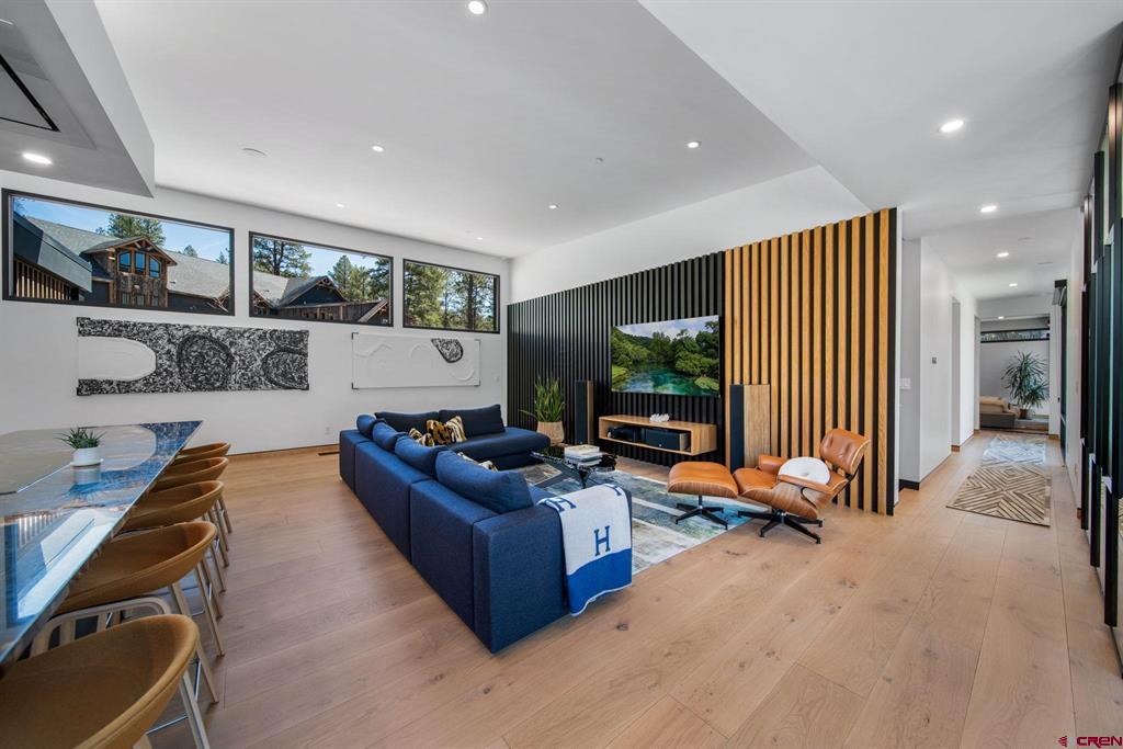 113 Wild Iris Avenue