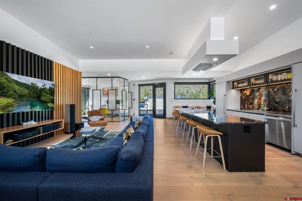 113 Wild Iris Avenue