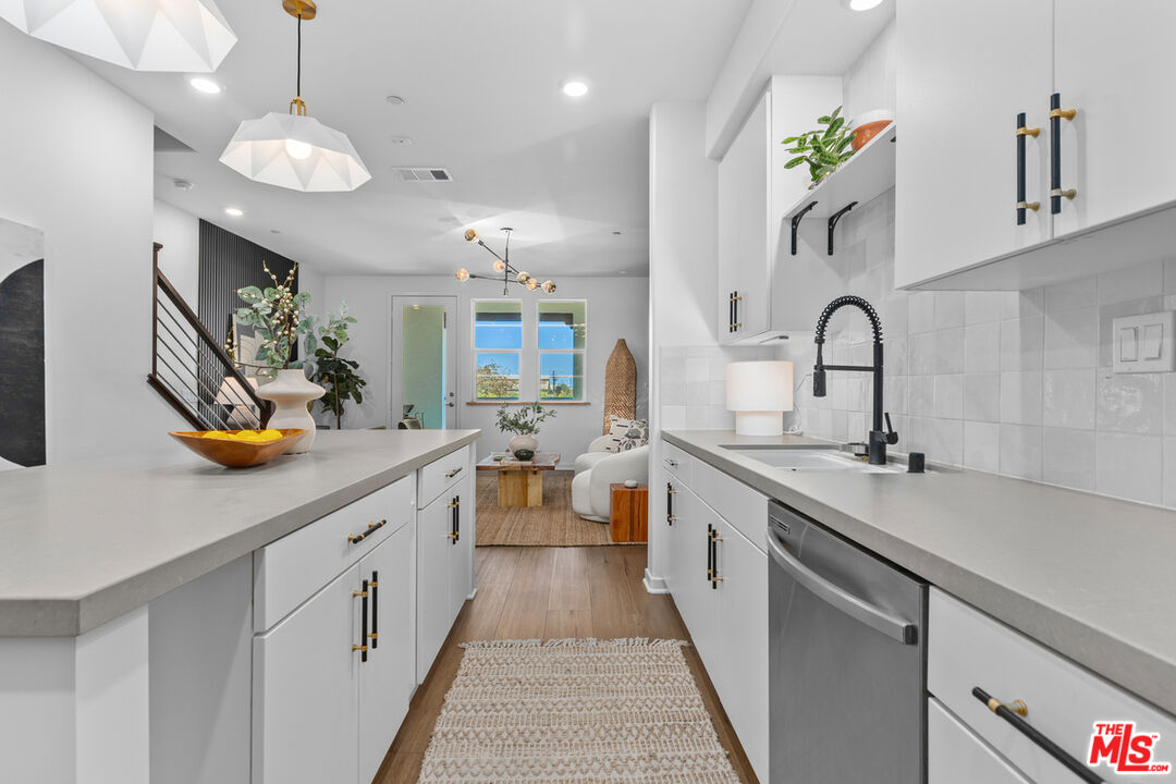 1448 Azalea Cir