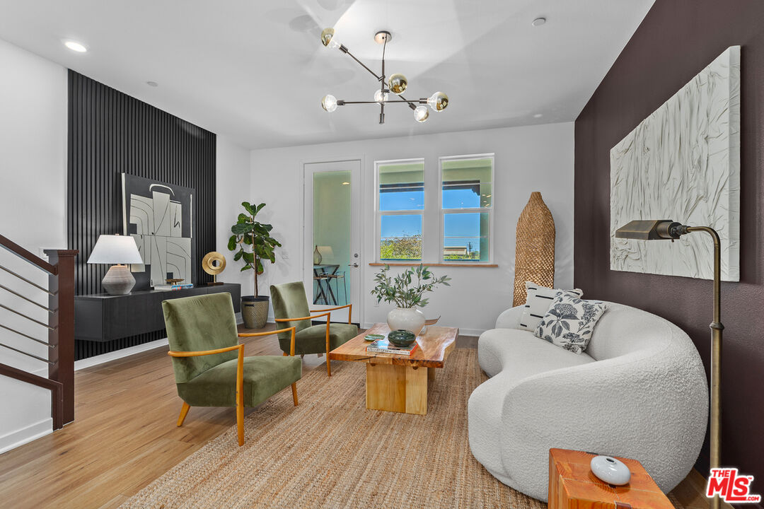 1448 Azalea Cir