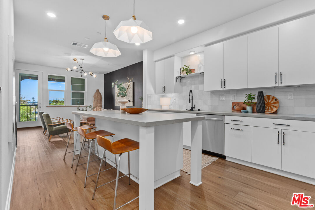 1448 Azalea Cir