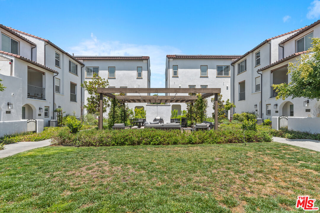 1448 Azalea Cir