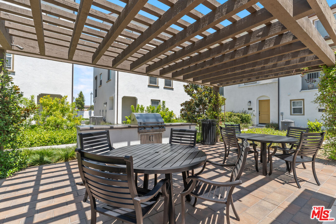 1448 Azalea Cir