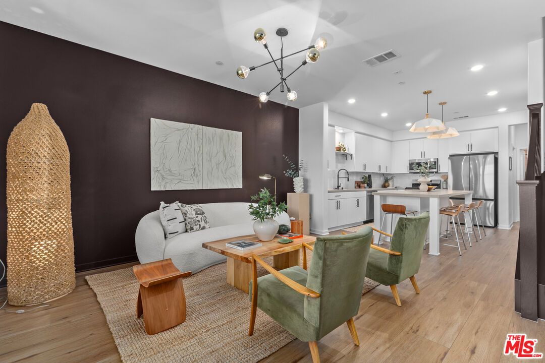 1448 Azalea Cir