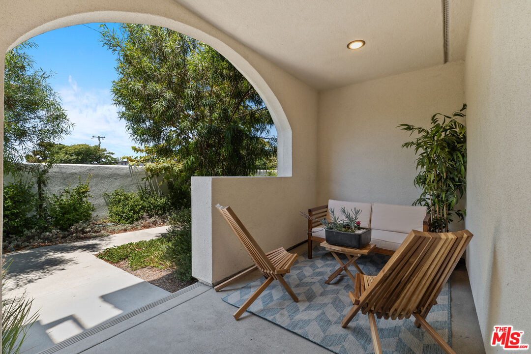 1448 Azalea Cir