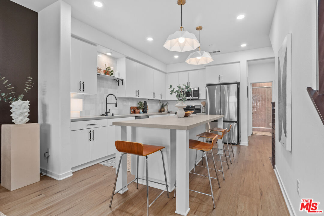 1448 Azalea Cir