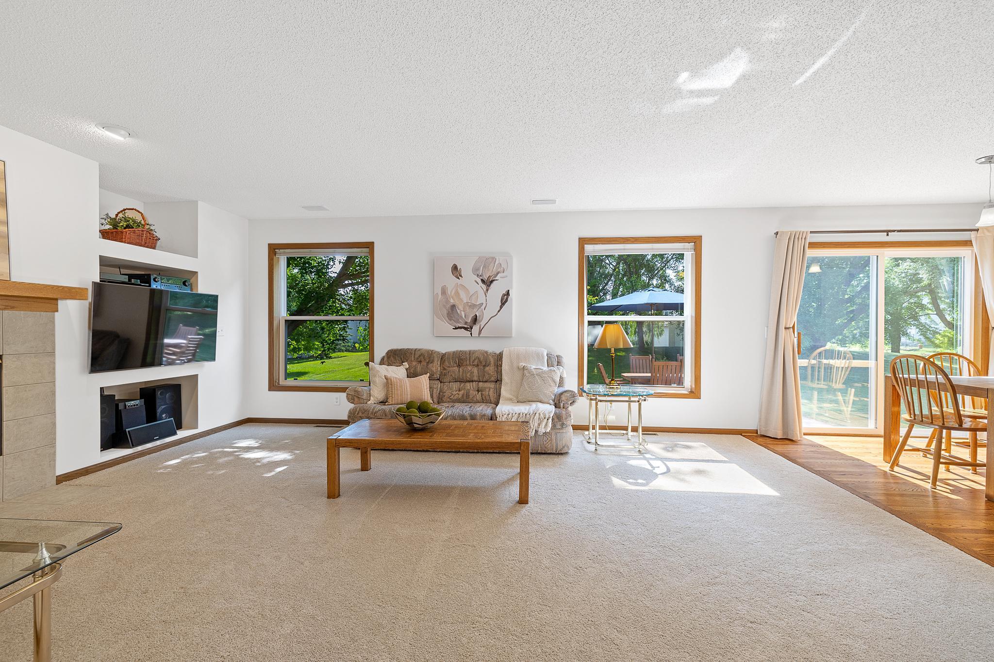 8162 Greenbriar Lane