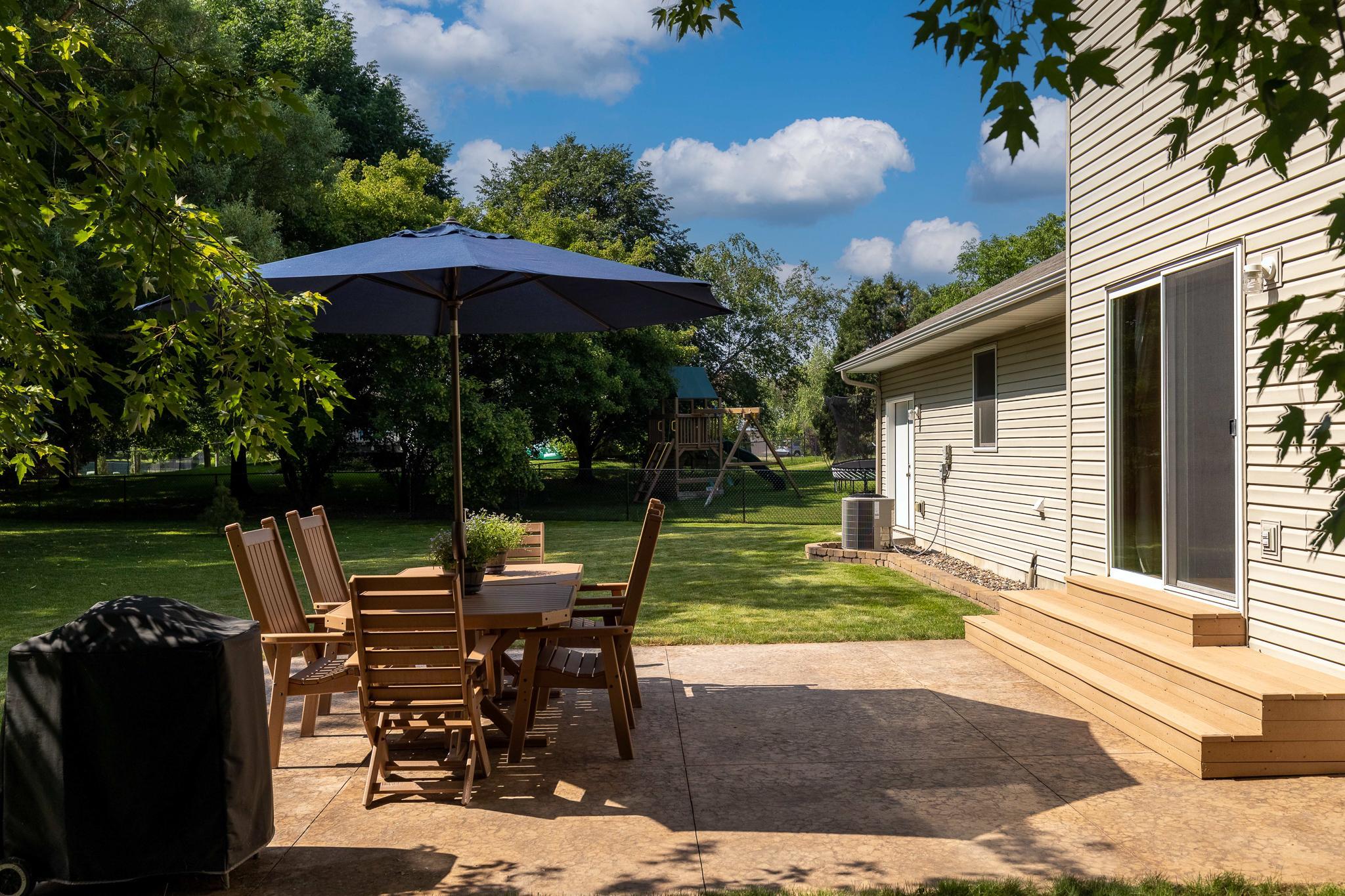 8162 Greenbriar Lane