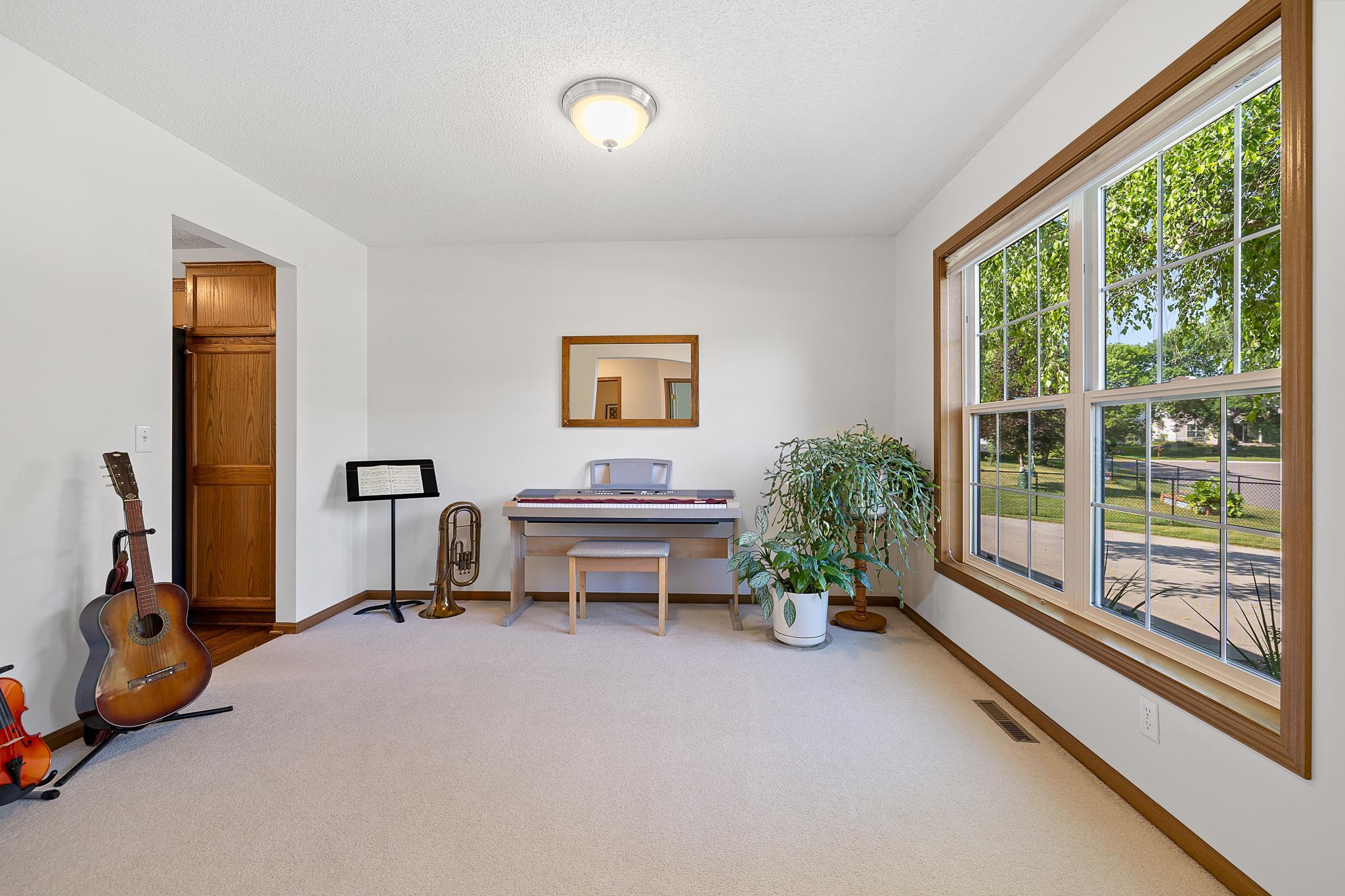 8162 Greenbriar Lane