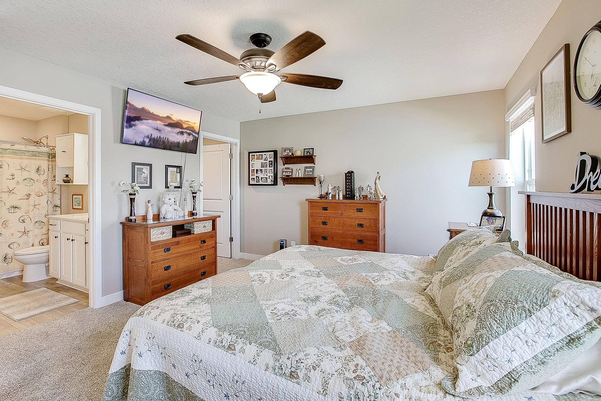 16109 Fairoaks Avenue N