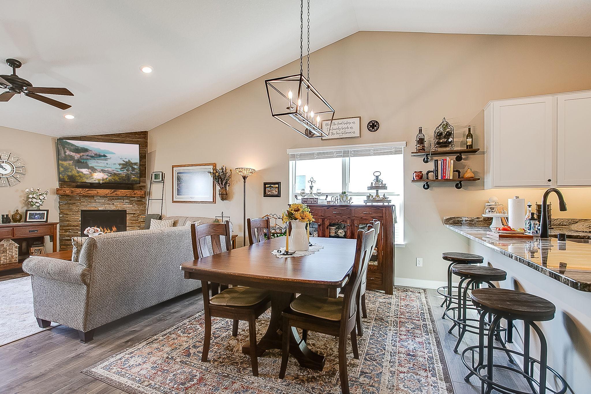 16109 Fairoaks Avenue N