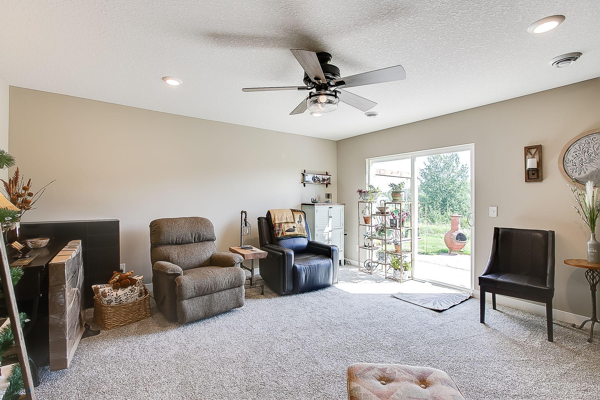 16109 Fairoaks Avenue N