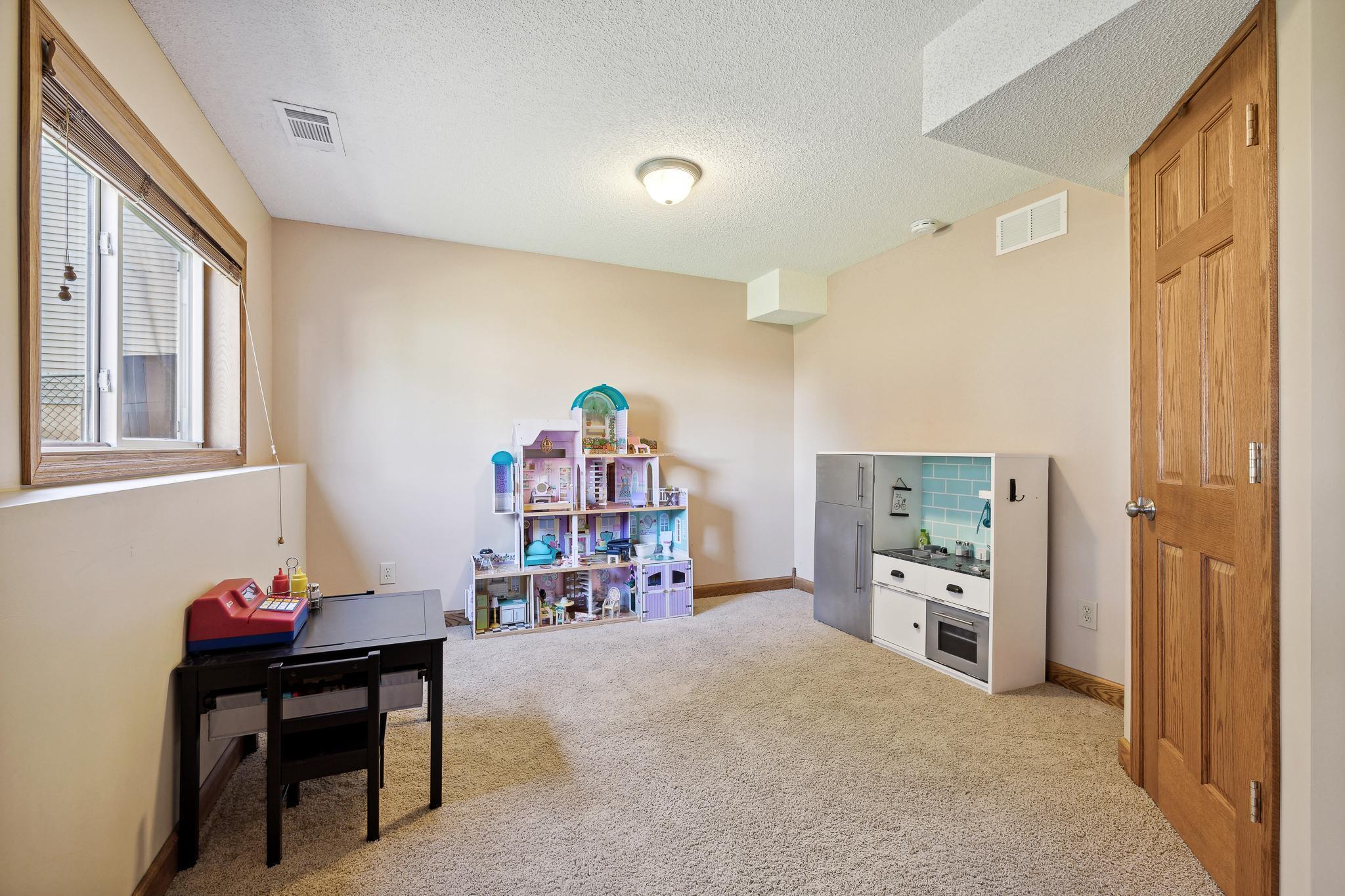 7167 Jonathan Avenue S