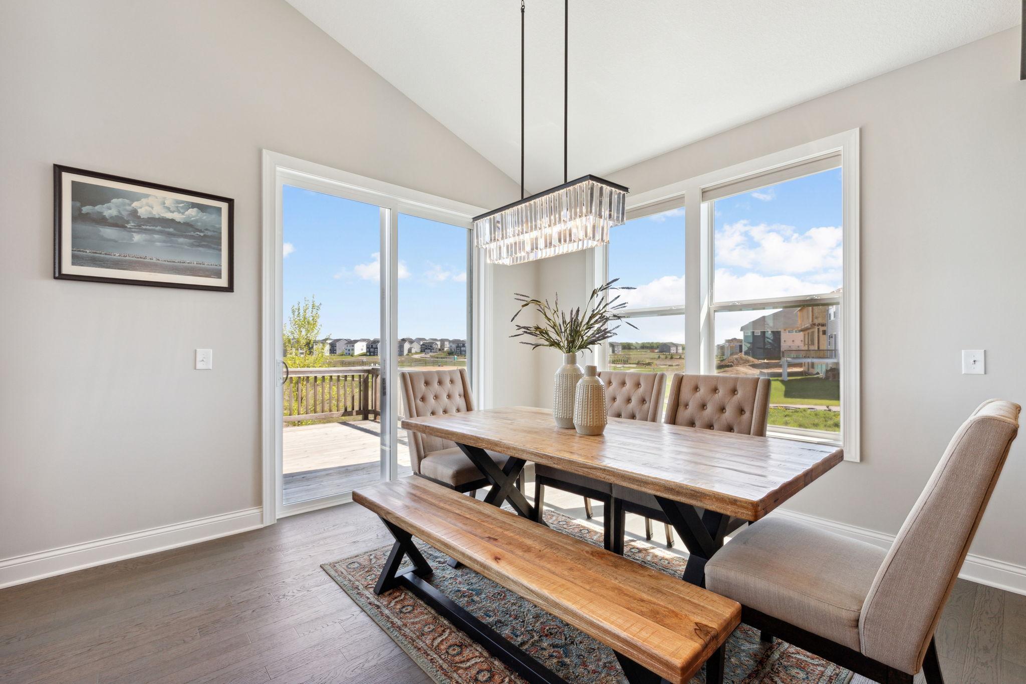 10040 Arrowwood Trail