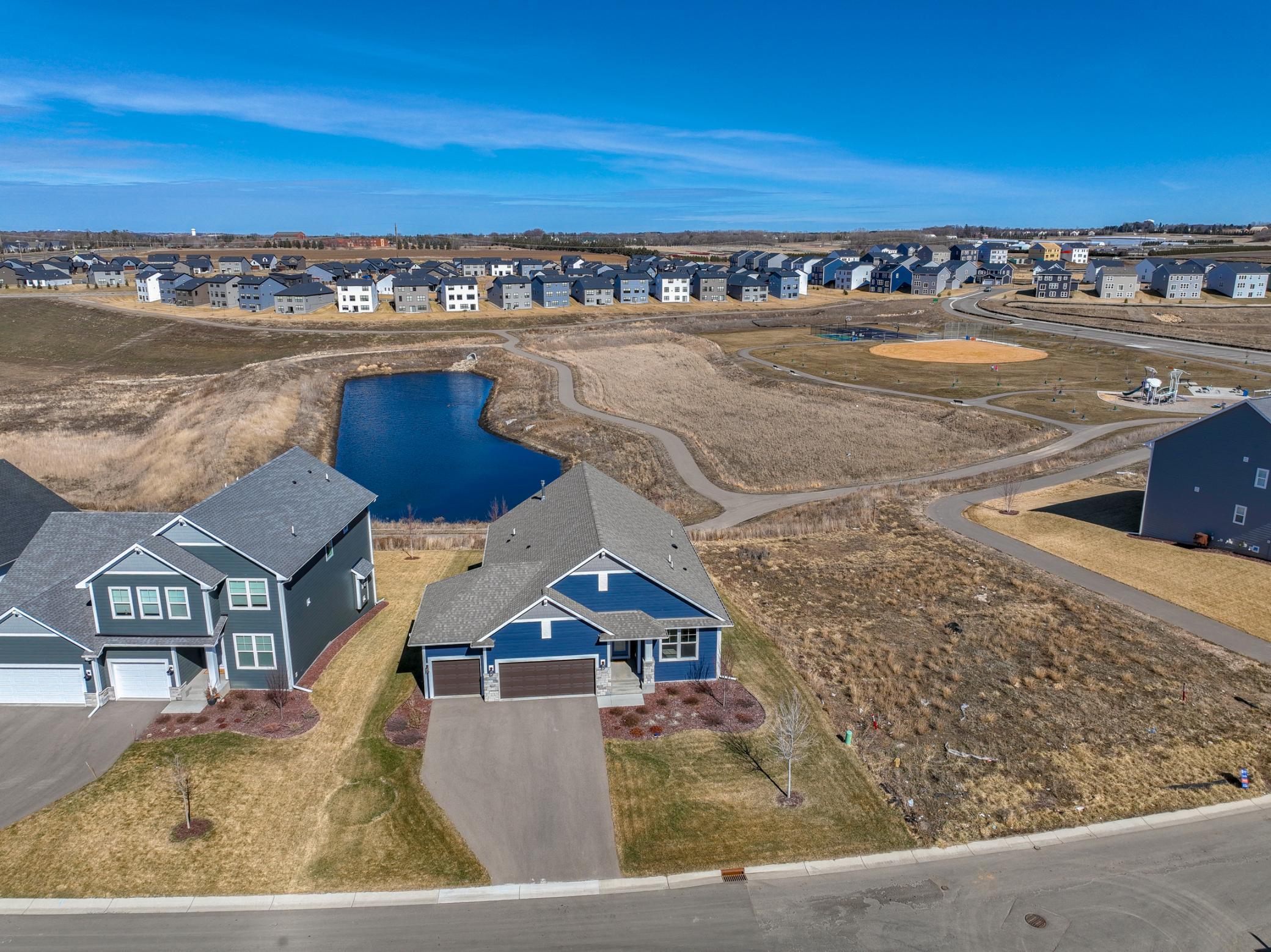 10040 Arrowwood Trail