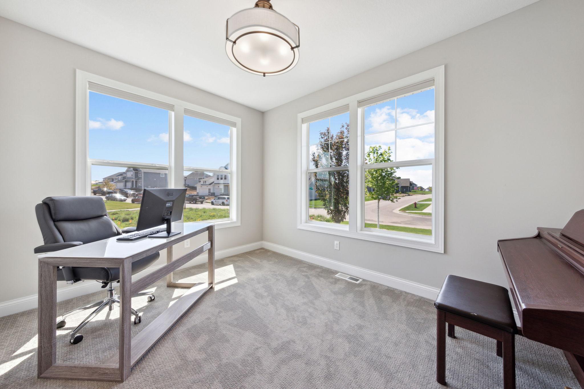 10040 Arrowwood Trail