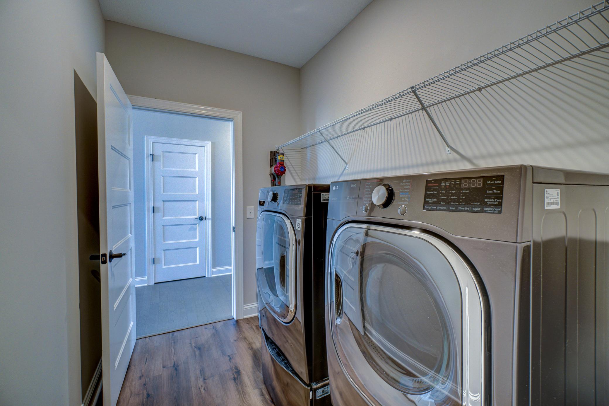 10040 Arrowwood Trail