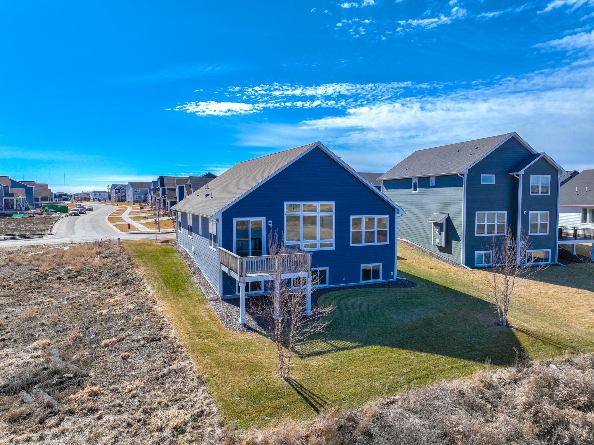 10040 Arrowwood Trail