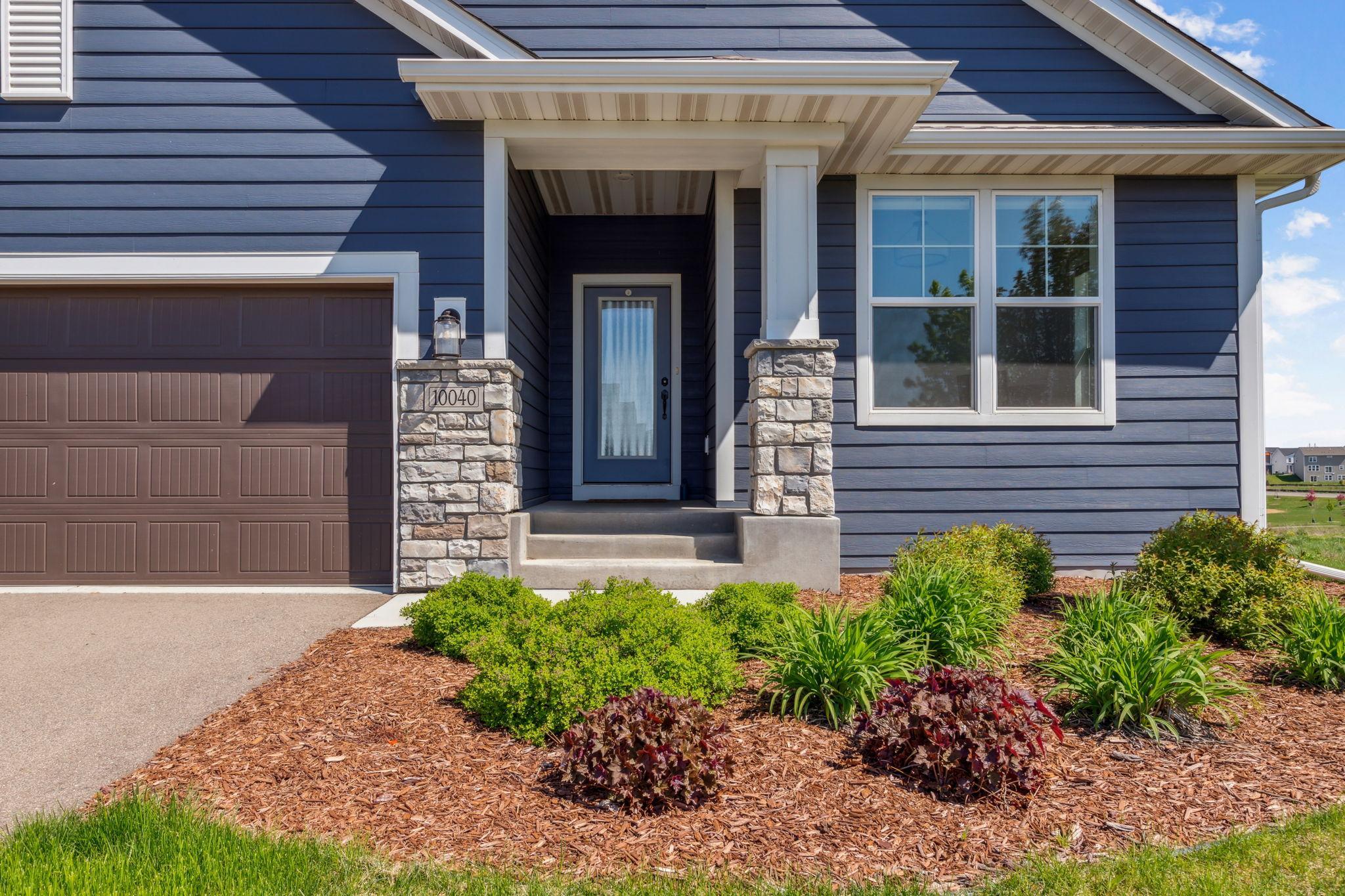 10040 Arrowwood Trail