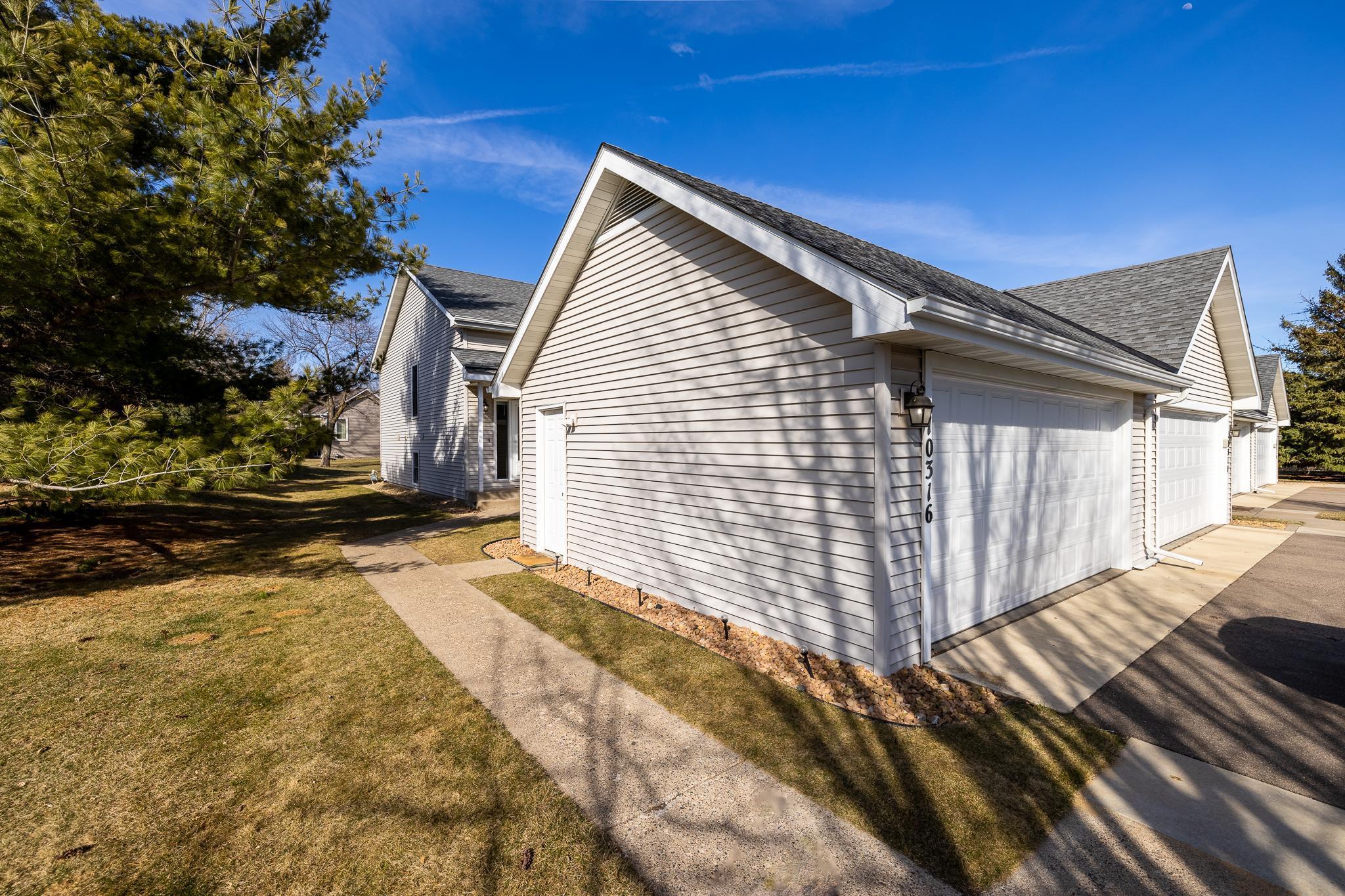 10316 Arrowwood Drive