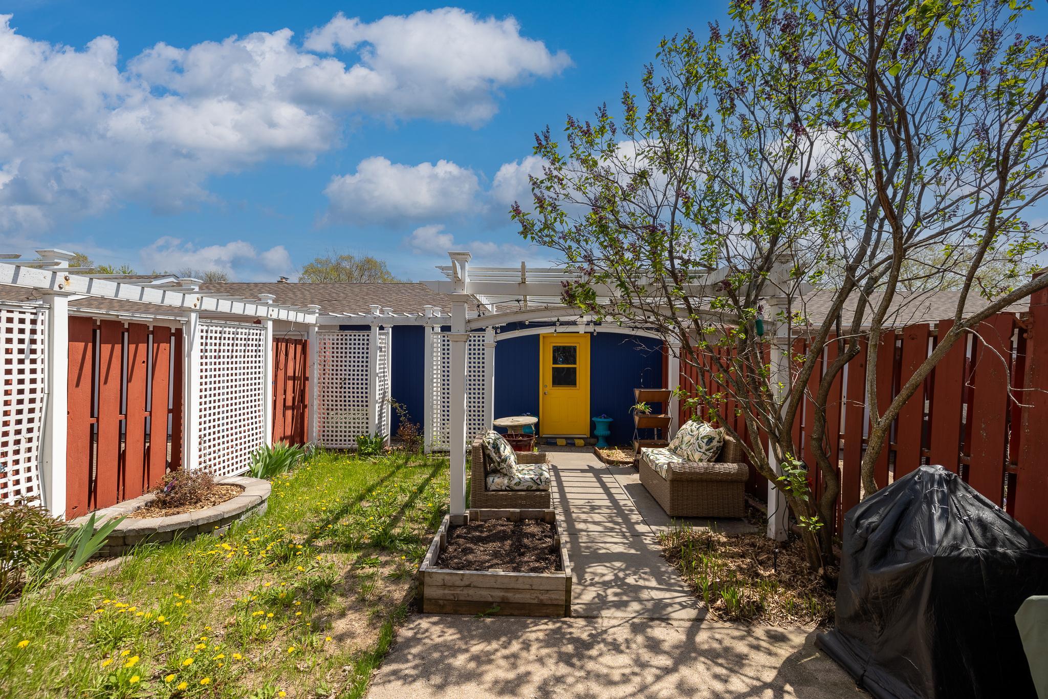 1988 Arkwright Street