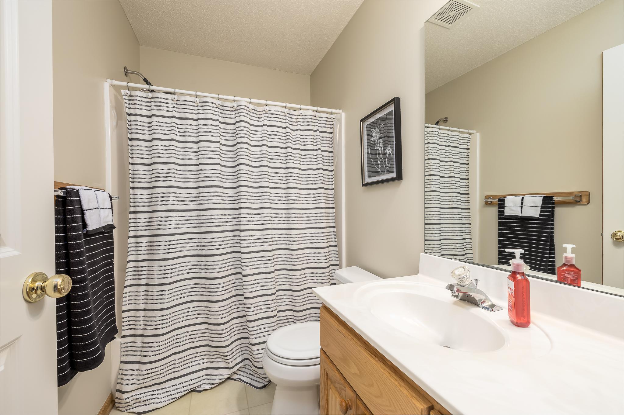 10611 Golden Eagle Trail