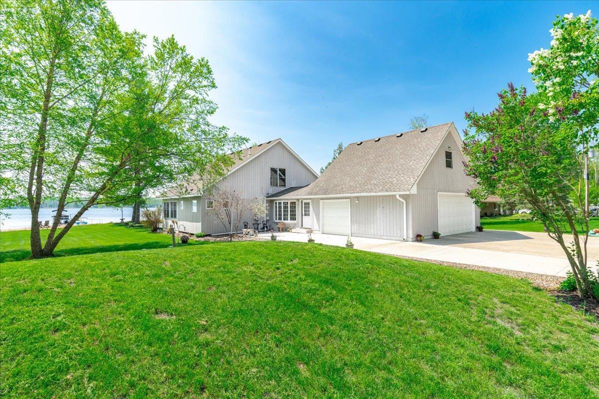 6144 213th Lane NE