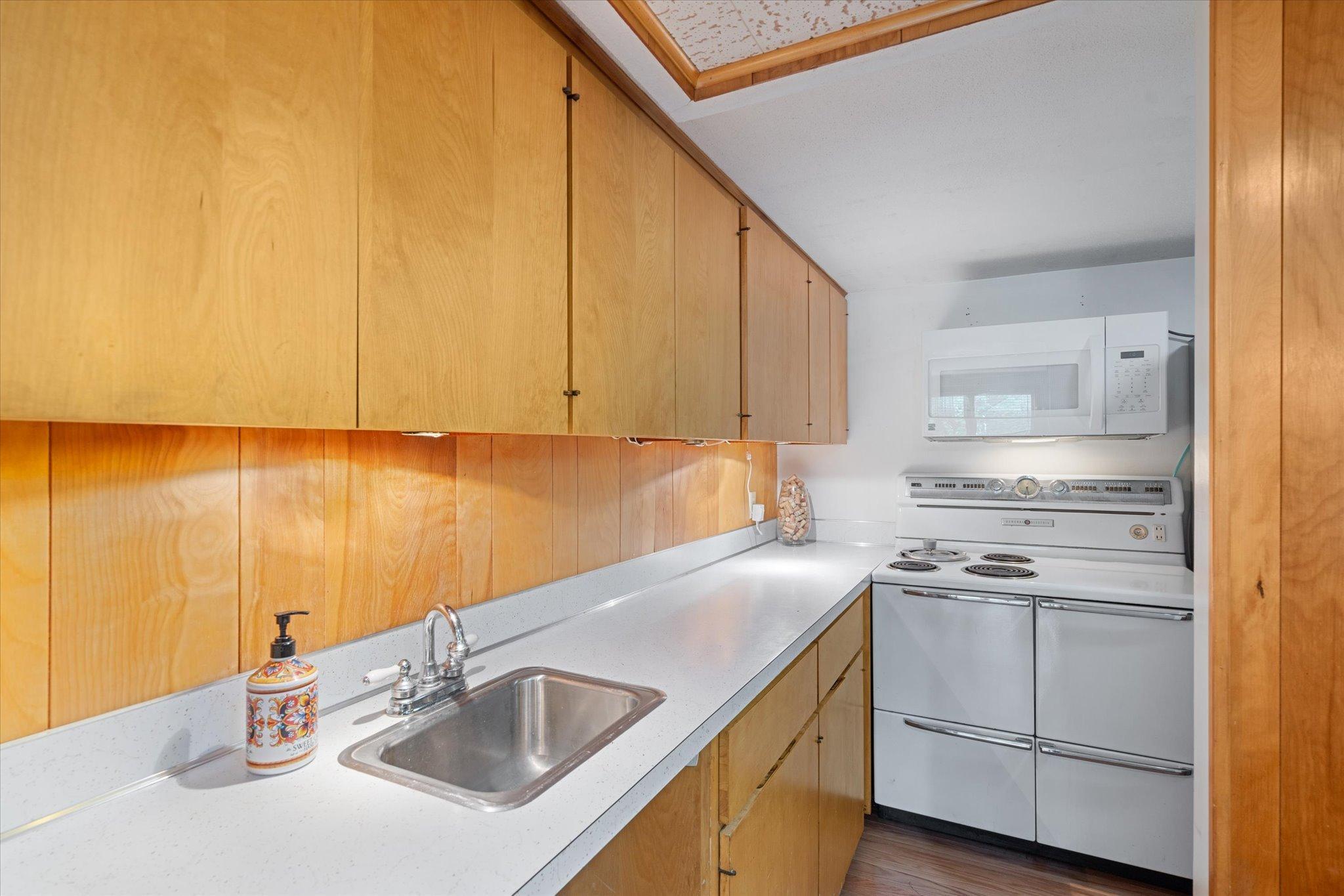 13877 17th Street N