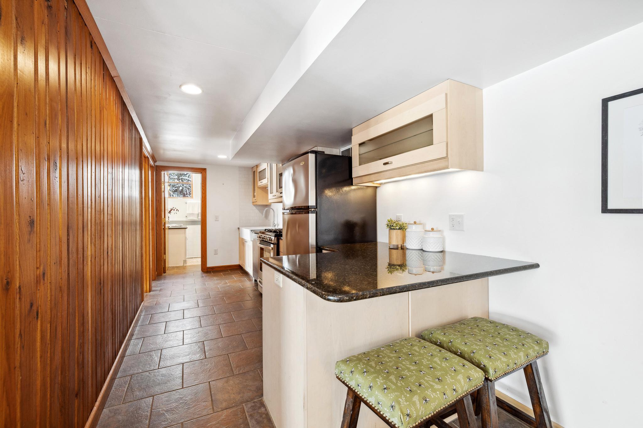 5228 90th Street E